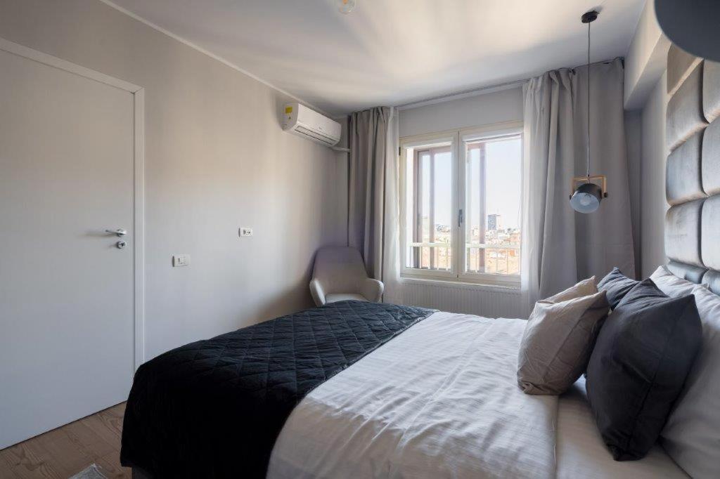 Downtown Modern - 2Br Apartment Bukares Bagian luar foto